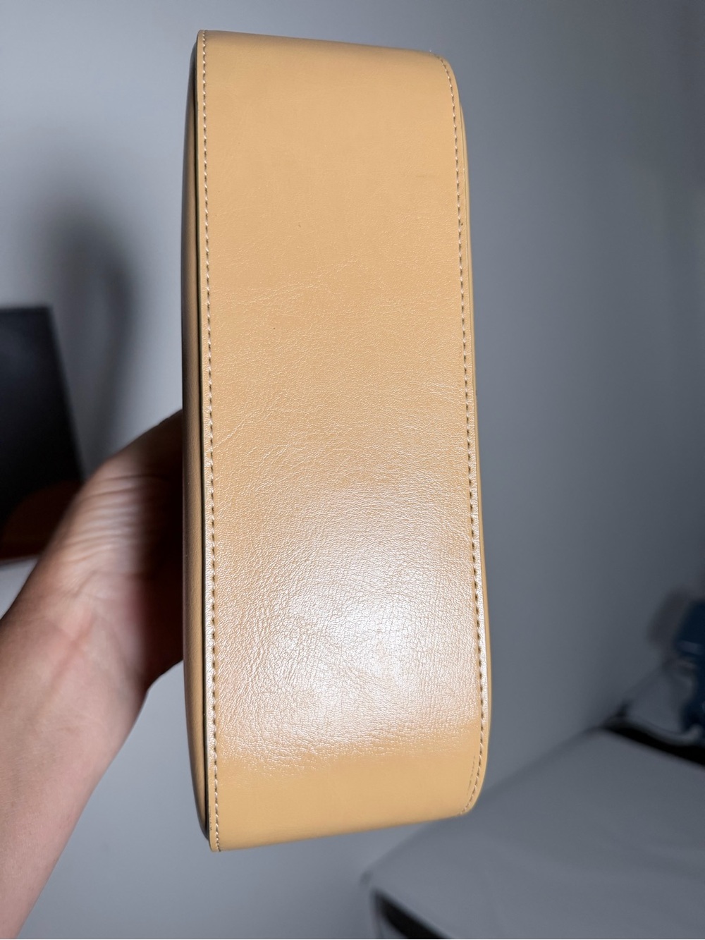 Guess Beige-Tan Shoulder Bag with Slim Strap - Picture 10 of 10